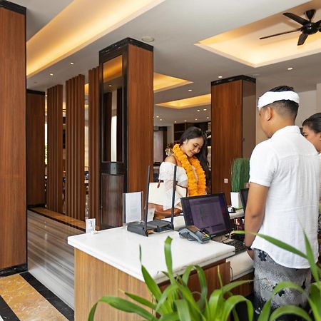 Boss Legian Hotel Powered By Archipelago ภายนอก รูปภาพ