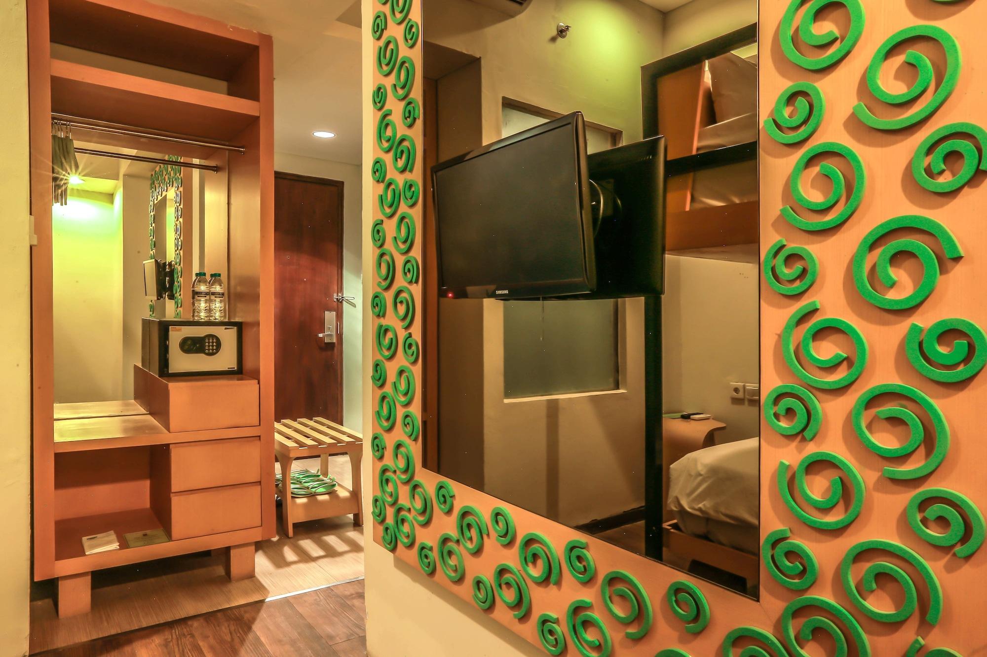 Boss Legian Hotel Powered By Archipelago ภายนอก รูปภาพ