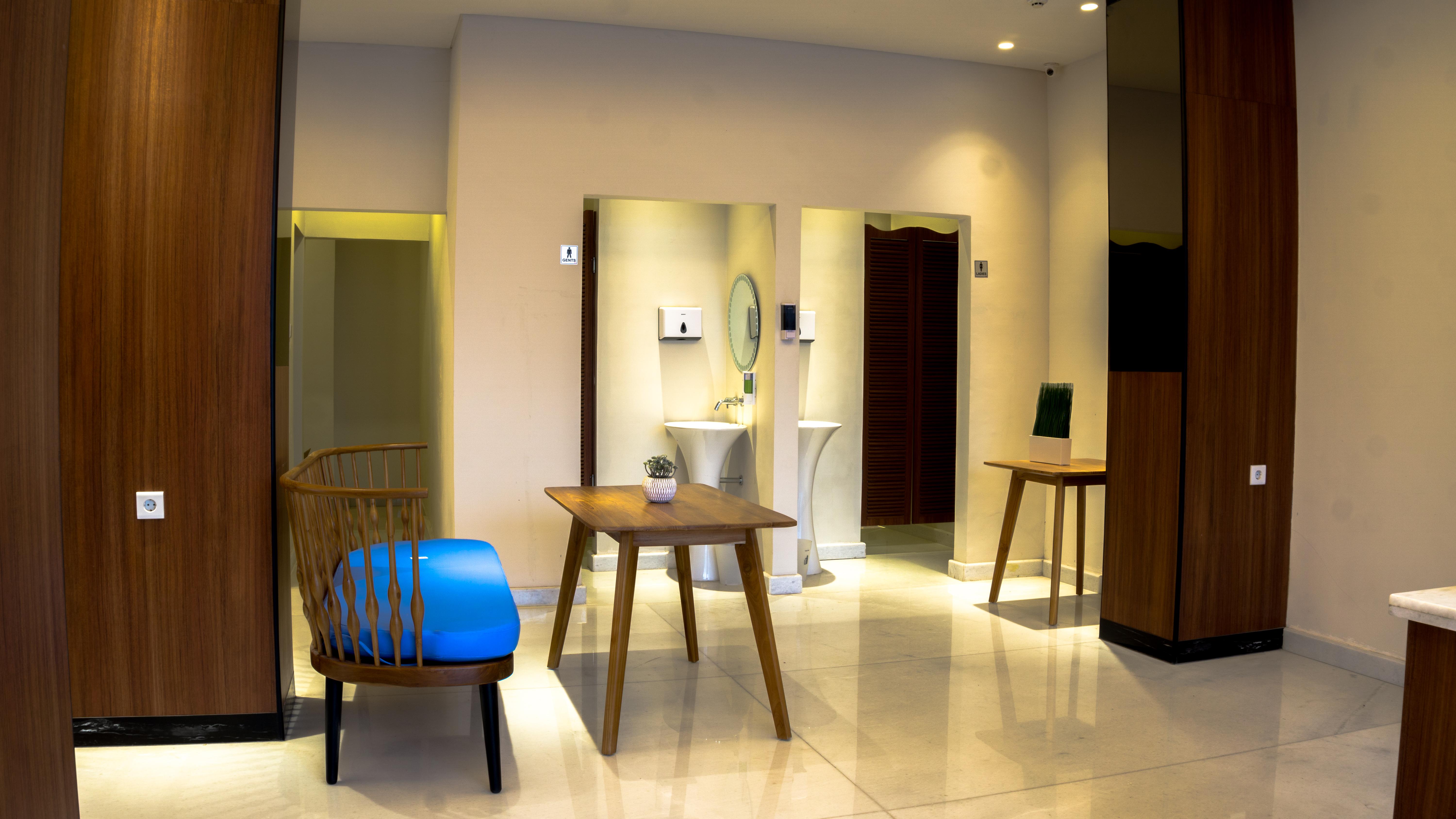 Boss Legian Hotel Powered By Archipelago ภายนอก รูปภาพ