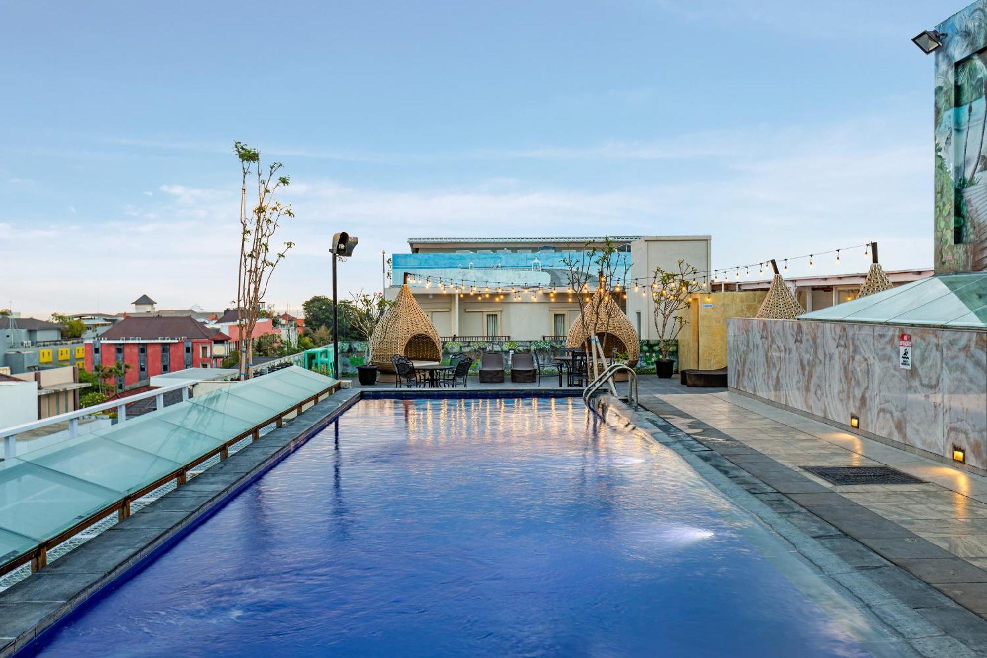 Boss Legian Hotel Powered By Archipelago ภายนอก รูปภาพ