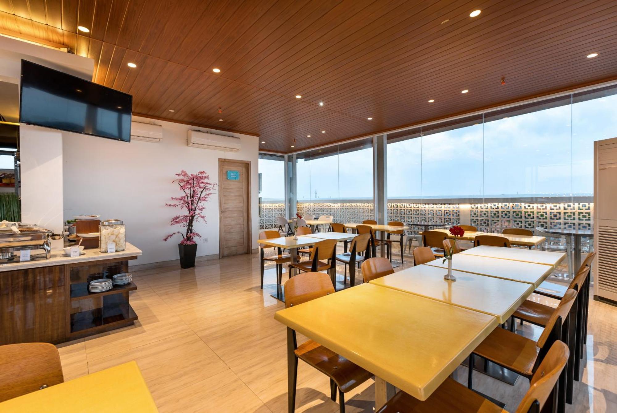 Boss Legian Hotel Powered By Archipelago ภายนอก รูปภาพ