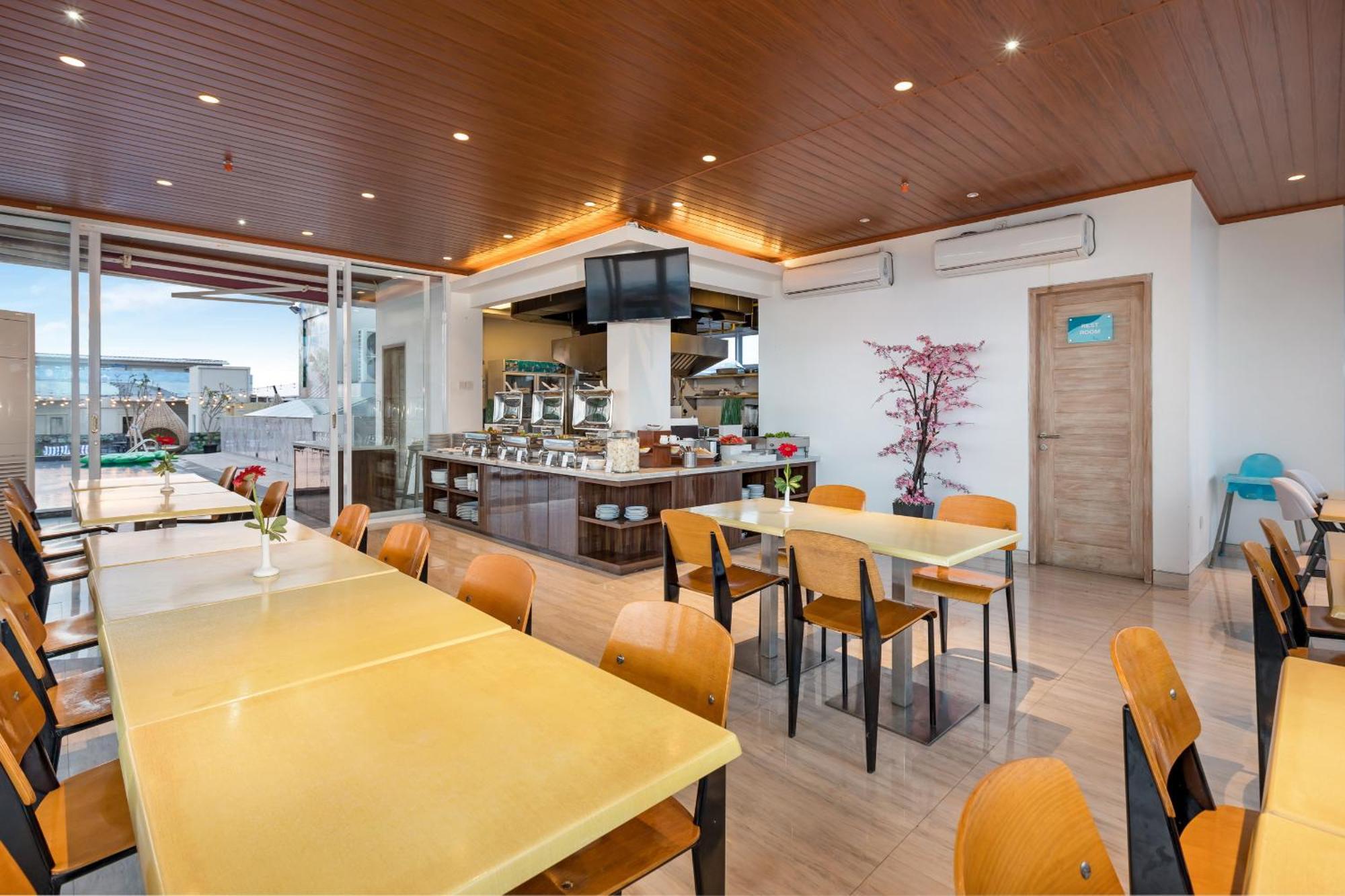 Boss Legian Hotel Powered By Archipelago ภายนอก รูปภาพ