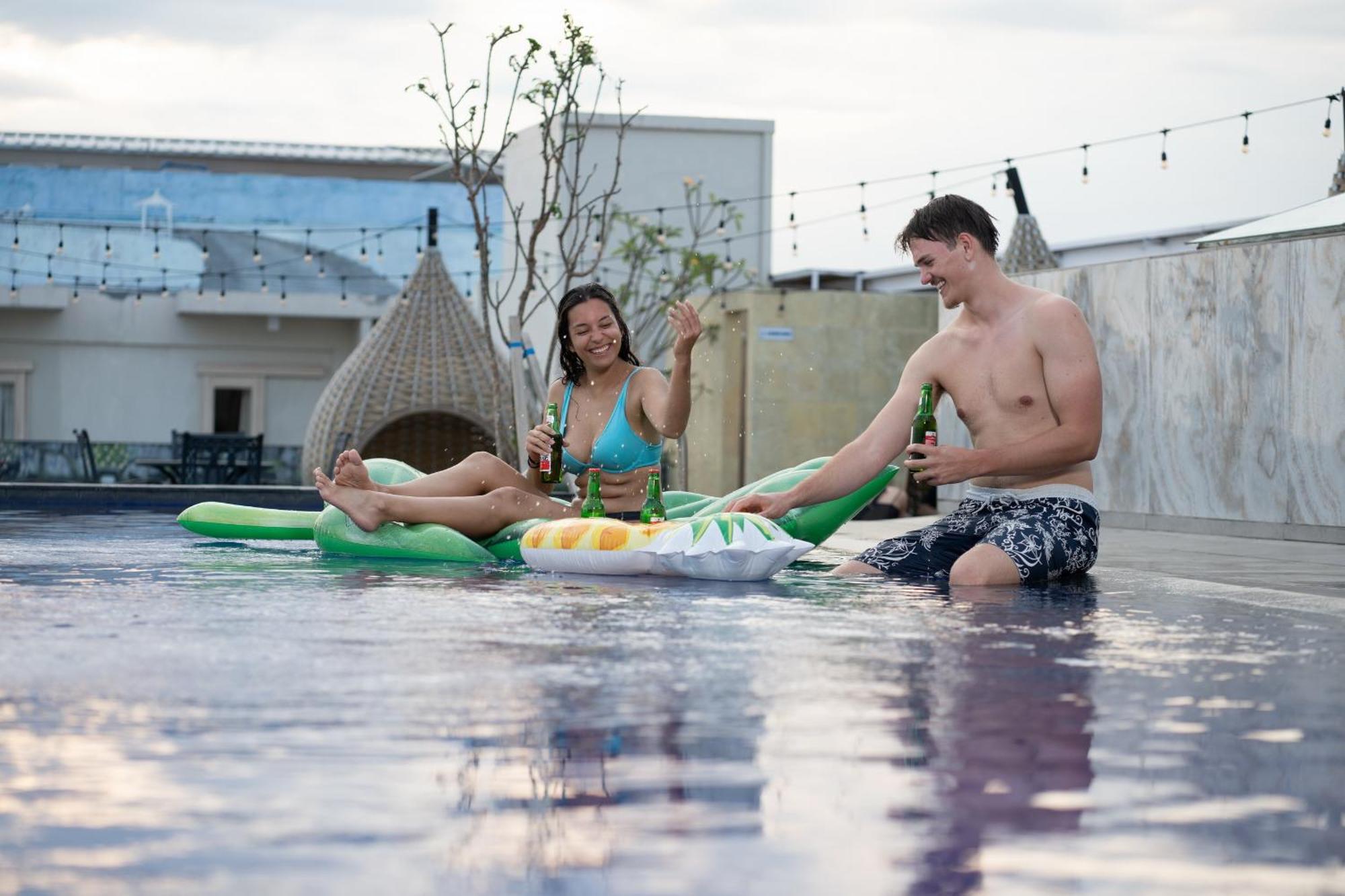 Boss Legian Hotel Powered By Archipelago ภายนอก รูปภาพ